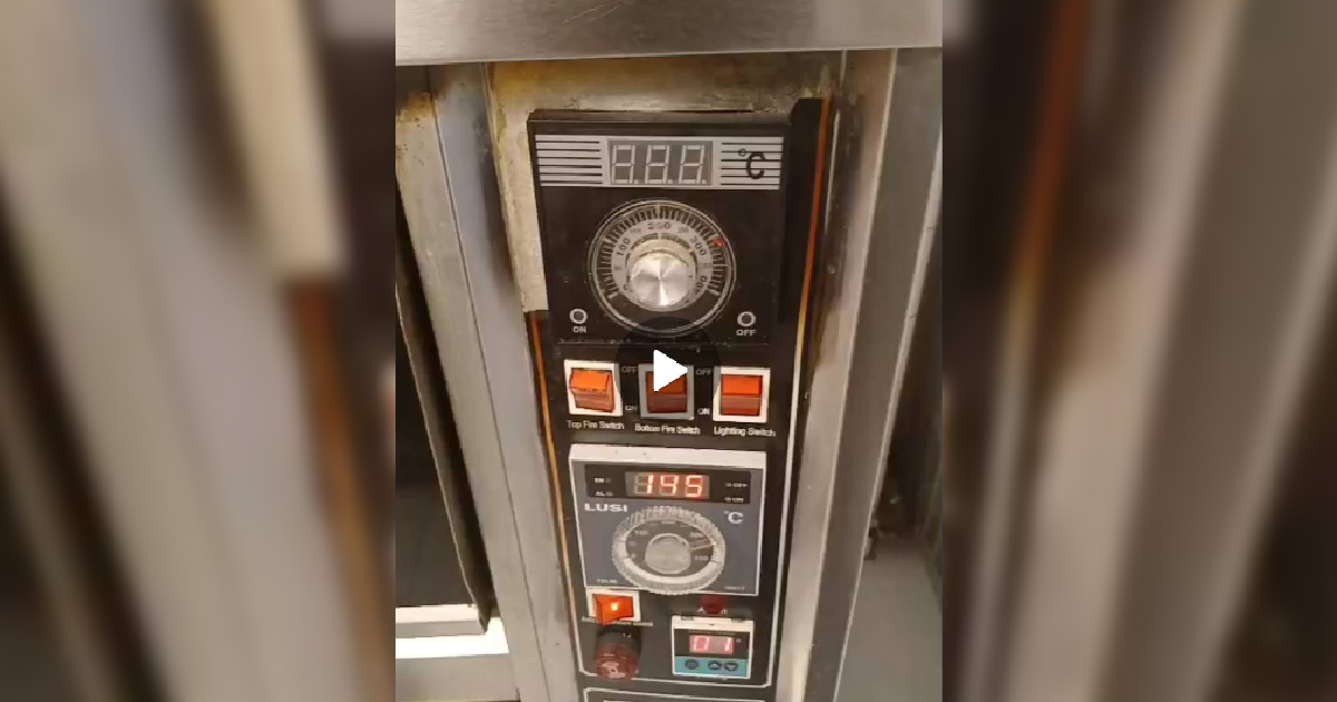 عامل فني صيانة مكيفات